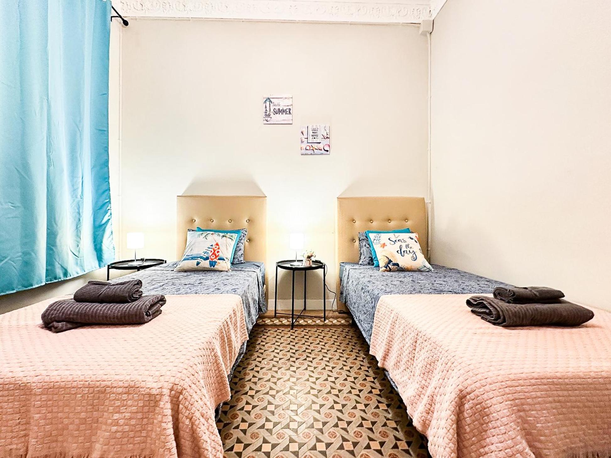 Private Rooms By Plaza Catalunya Barcelona Buitenkant foto